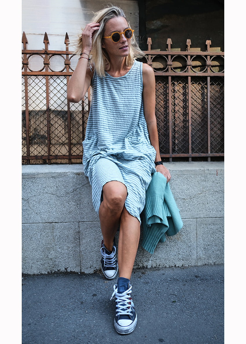 Looking for a stylish yet practical summer dress that can take you from the beach to daily errands