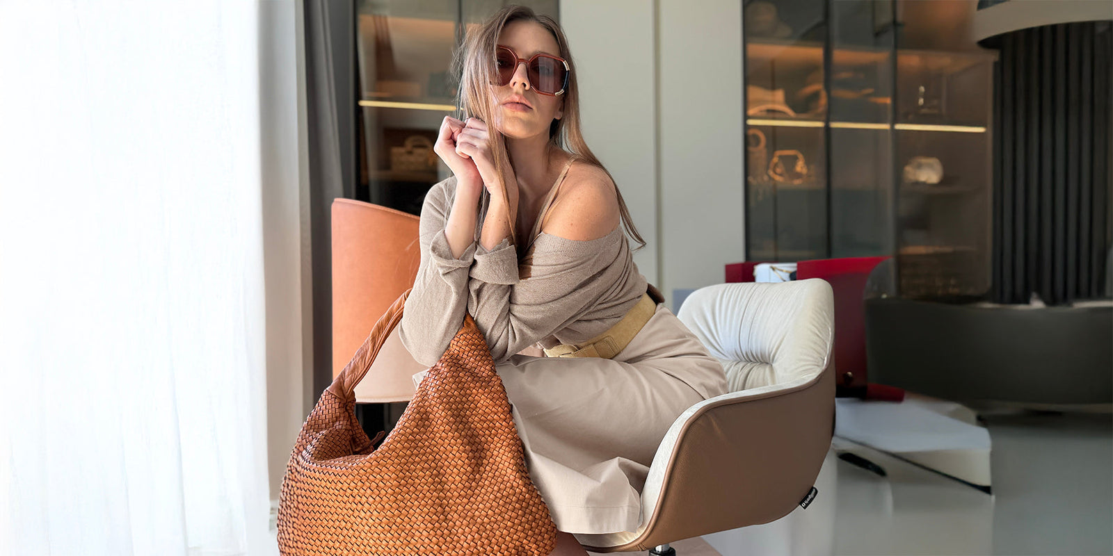 BASICS collection: women’s clothing made from lightweight linen knit, featuring simple, timeless designs in neutral tones. Comfortable, breathable pieces ideal for layering and everyday wear