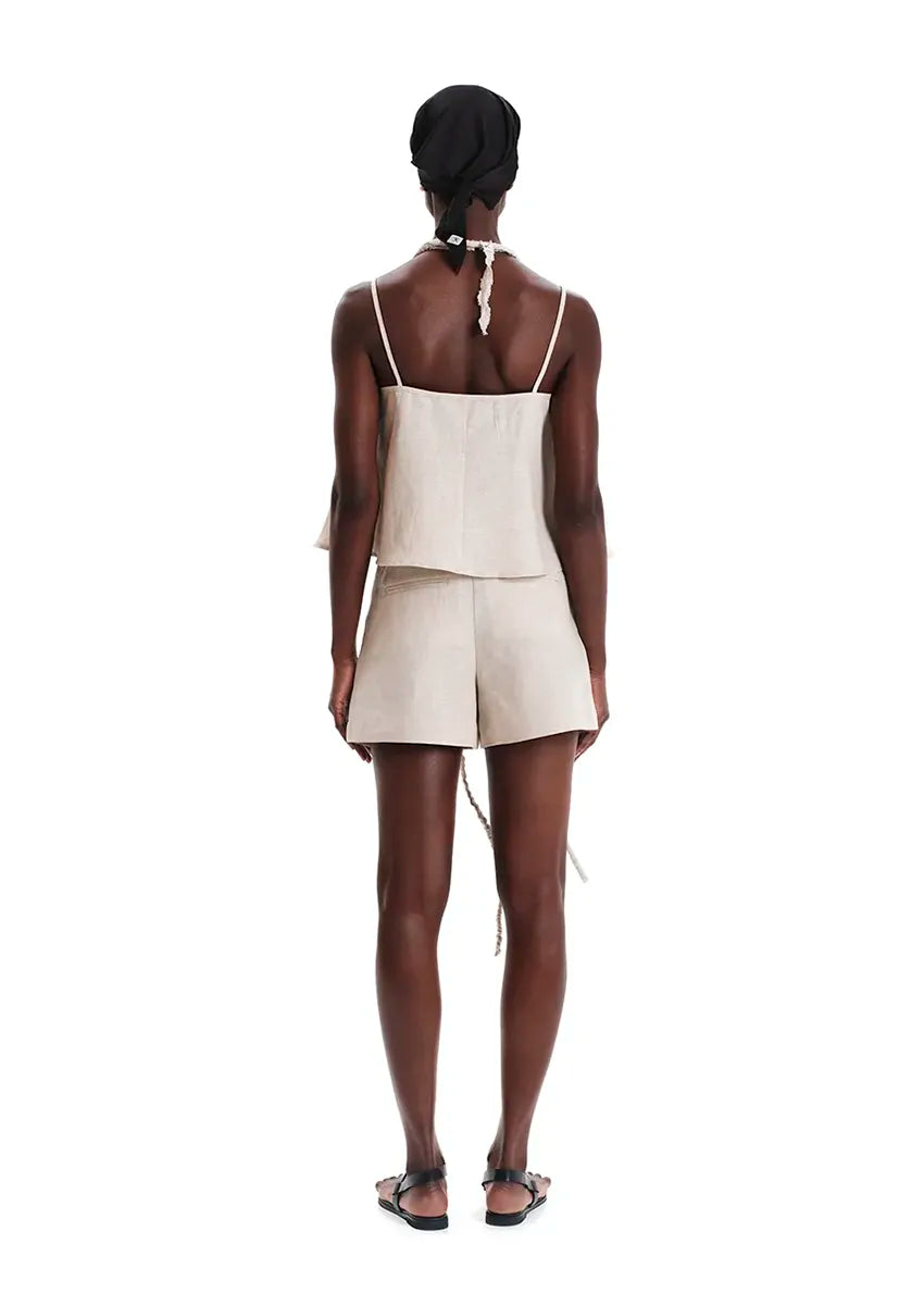 Top made of 100% organic cotton with a canvas look.
