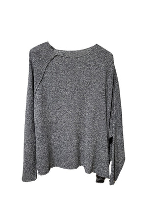 Raw edges punk sweater with dropped shoulders and an eye-catching asymmetric hemline for a stylish yet cozy and casual look.Because of the mix of fibres, like wool and silk, the texture of the sweater feel really soft and warm on the skin.