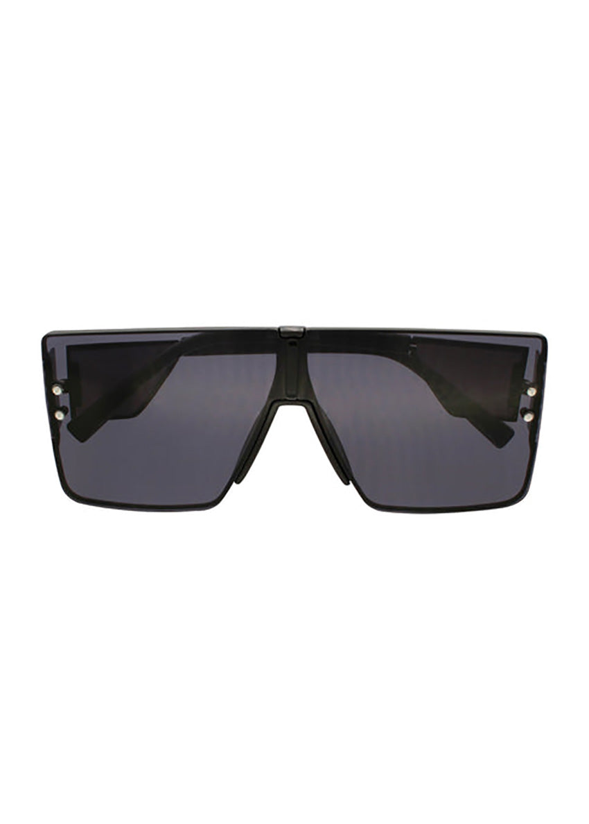 These sleek and sophisticated sunglasses feature a classic black frame with a modern twist. With UV400 protection, they ensure your eyes are shielded from harmful sun rays while you immerse yourself in your day