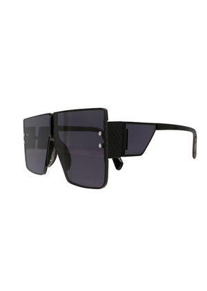 These sleek and sophisticated sunglasses feature a classic black frame with a modern twist. With UV400 protection, they ensure your eyes are shielded from harmful sun rays while you immerse yourself in your day