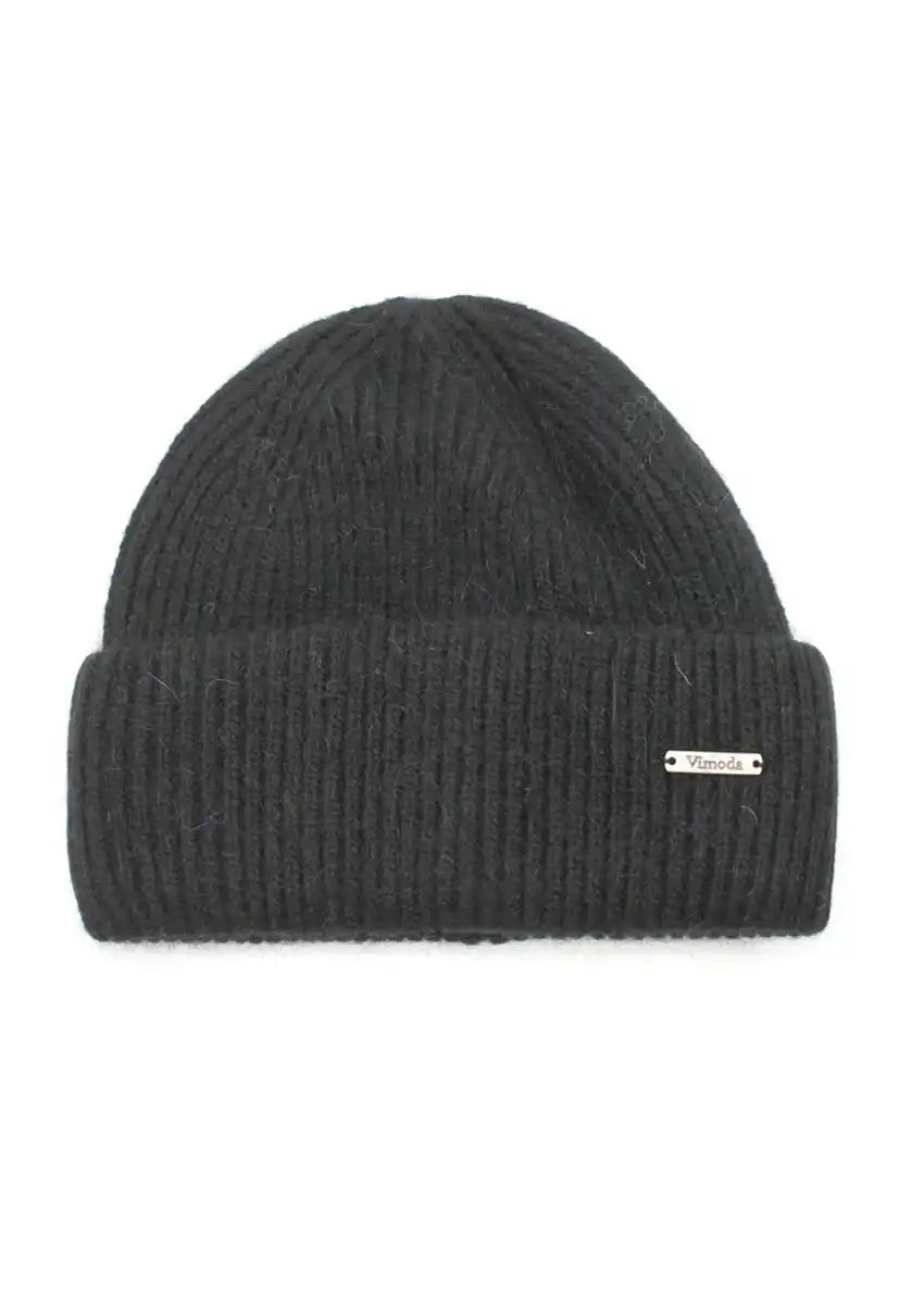 Unisex black beanie, artfully crafted from a luxurious melange of soft fibers. The color block design exudes effortless sophistication, providing endless styling possibilities.