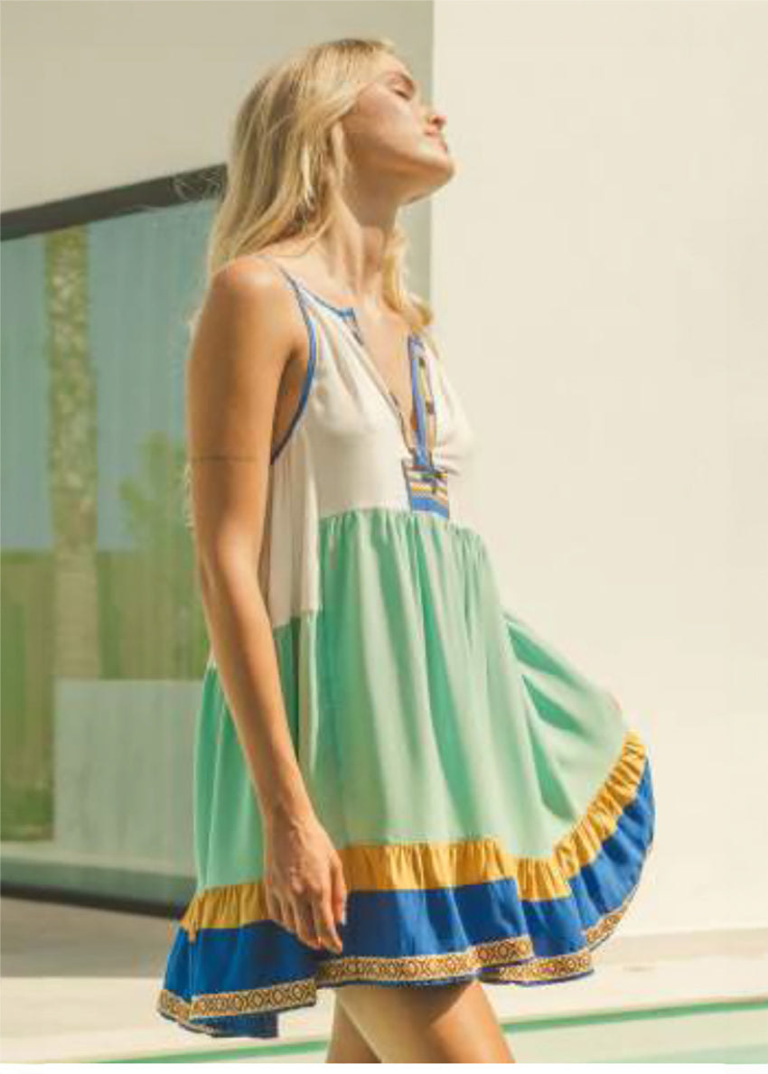 This gorgeous mini dress is in your classic Jaase rayon in an exclusive Australian Designed print. Square neckline, Spaghetti Straps, Tiered Skirt and Ruched Detailing.