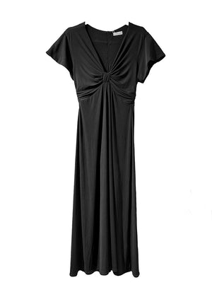 The long knotted black dress with a V-neckline is a sophisticated and stylish garment. The dress features a knotted detail at the waist