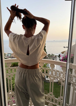 Cropped top made of cotton fabric