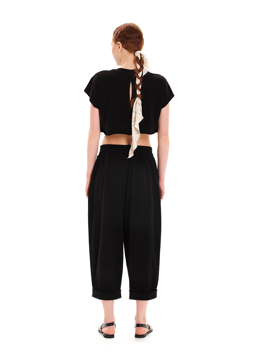 Cropped top made of cotton fabric