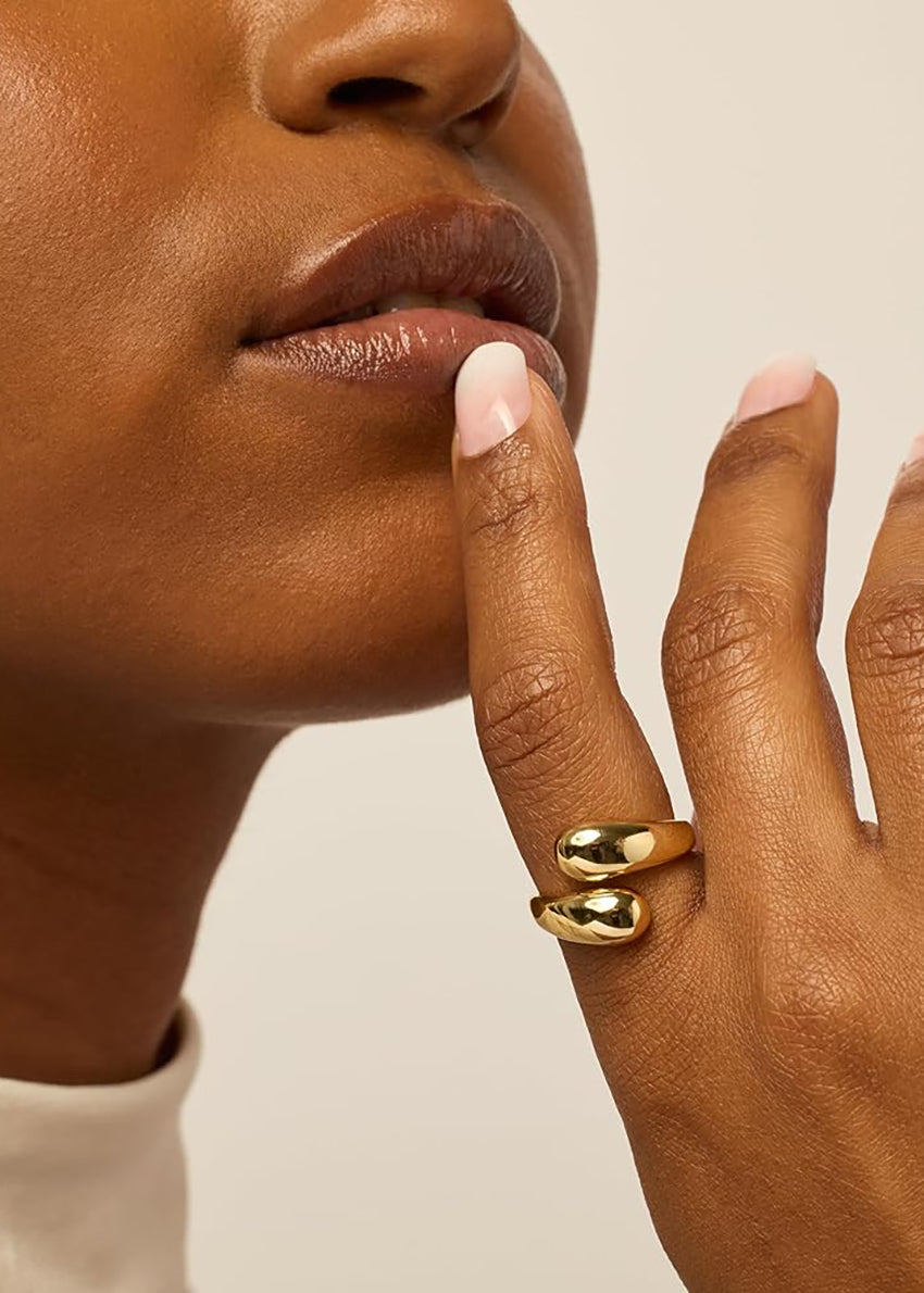 The bold silhouette adds a touch of sophistication to any outfit. Elevate your style with these exclusive rings.