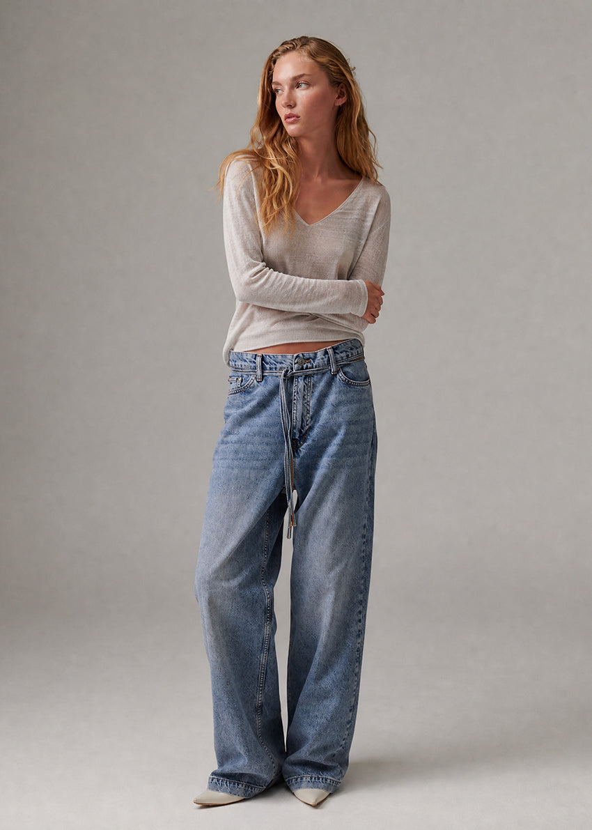 Basics Glou Sand Sweater
