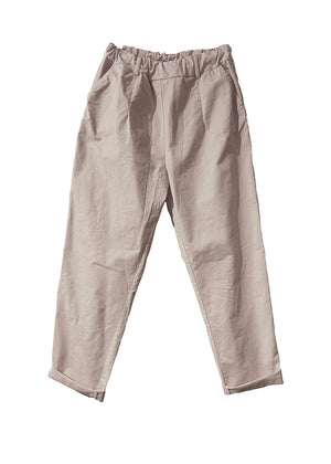 Trousers made of crepe elasticated cotton. Adjustable waist comfort, the elasticated waistband and the belt loops, while the balloon shape expertly flatters fuller thighs.
