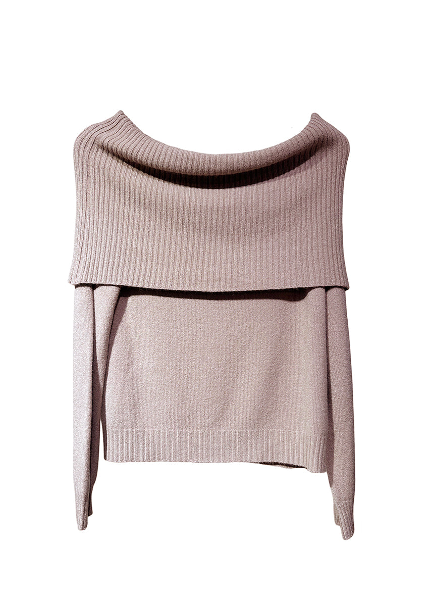 This rosy brown sweater embodies the beauty of simplicity. It features a light texture, straight cut, waffle neckline, and long sleeves - perfect for your everyday wardrobe.