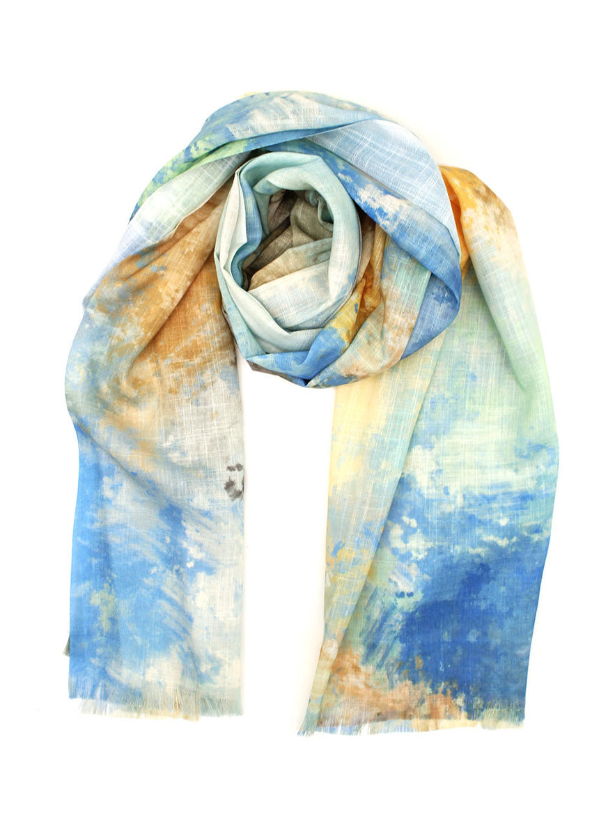 Ethnic style, an incredible combination of colors, this scarf is the pick of elegance for any outfit.