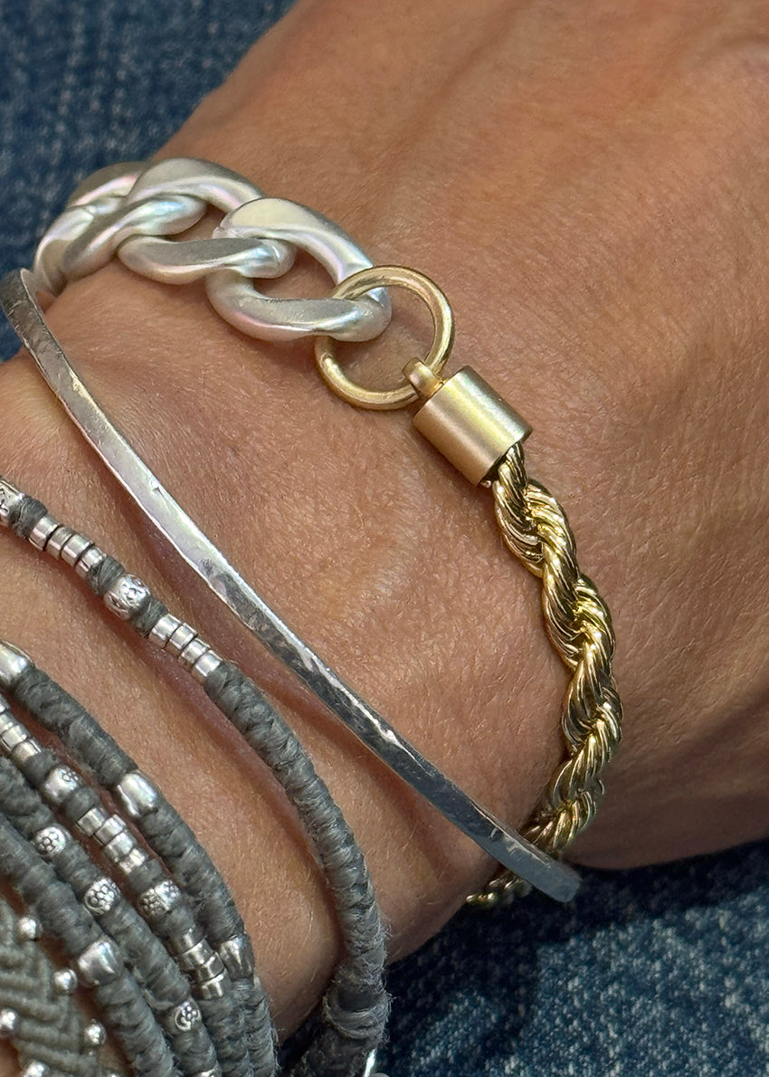 Add a splash of two-toned beauty to your look with the Nordic Soul Bracelet. Crafted from sleek metals and linked for a subtle shimmer