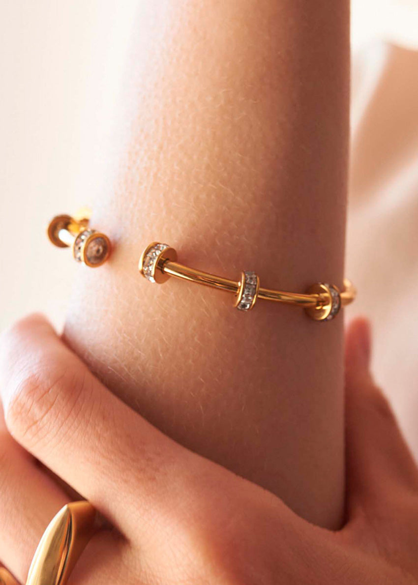Moma Bracelets