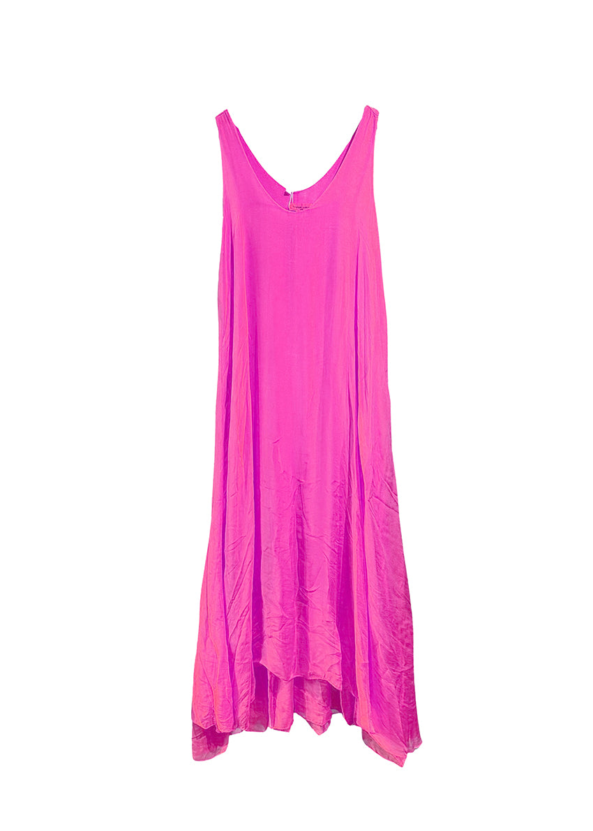 Long and lejere deep pink dress, with 2 layers, made of silk and viscose, features a deep V neckline both for front and back and fabric waves on the lower part. Amazing piece for this summer!