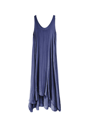 Long and lejere midnight blue dress, with 2 layers, made of silk and viscose, features a deep V neckline both for front and back and fabric waves on the lower part. Amazing piece for this summer!
