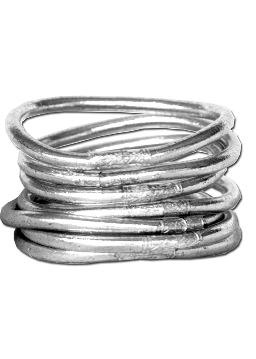 The 22Kt Gold Leaf Bracelets are a unique and special treasure, not just for their beauty and the delicate glow they add to the wearer, but also for their profound meaning and spiritual origin. Handcrafted by monks from the Buddhist temples of Southeast Asia, originating from Thailand, these bracelets are not merely decorative.