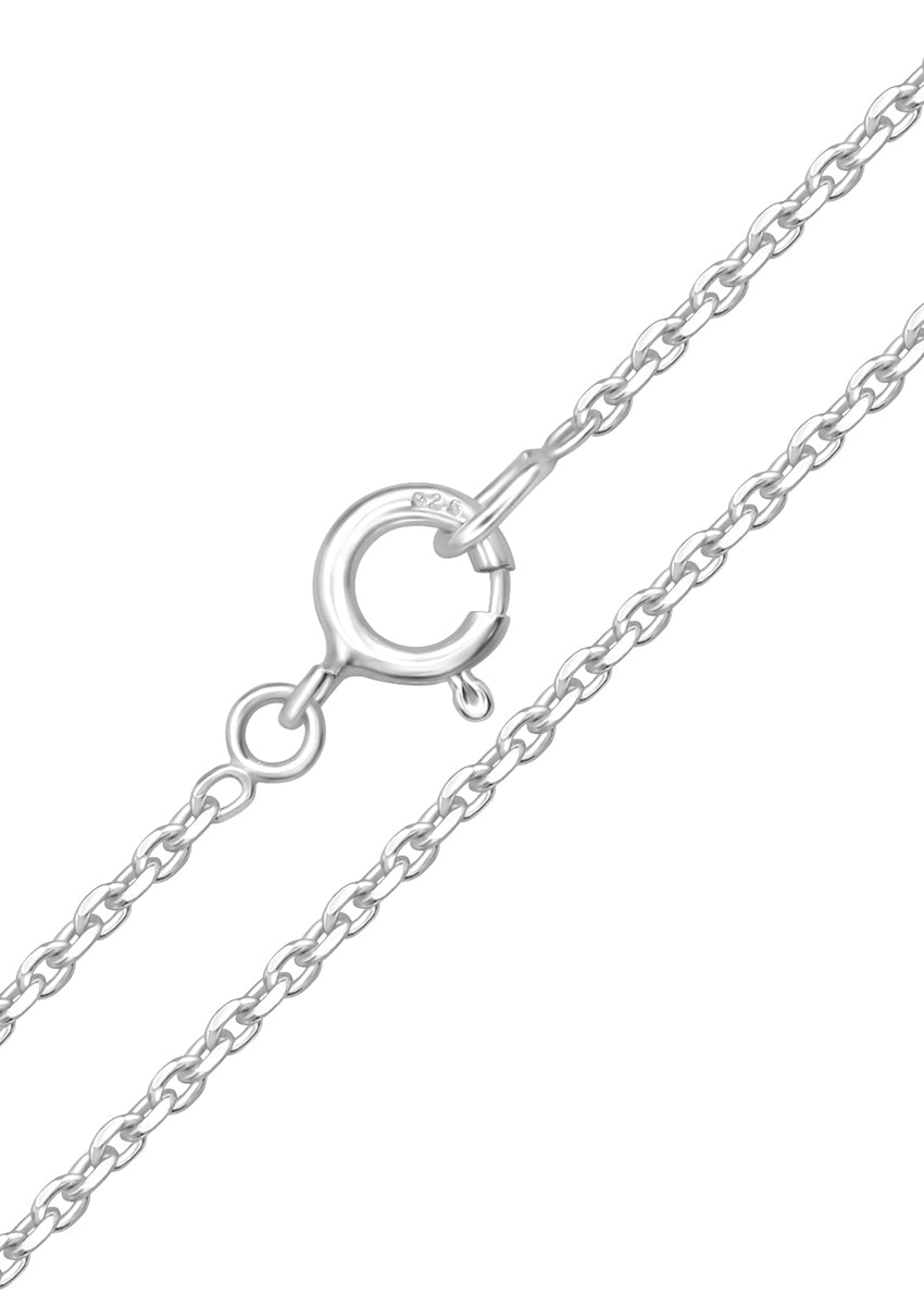 Jewelry collection with the timeless elegance of the Silver Chain Necklace. Crafted from high-quality 925 sterling silver, this 41 cm chain features a delicate yet durable cable link design