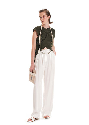 Introducing the Sleek Necklace, a joyful and original piece crafted from viscose rope. Made with love, this necklace adds a playful touch to any outfit, in any season. Its cute and funny design makes it a perfect accessory to express your unique style