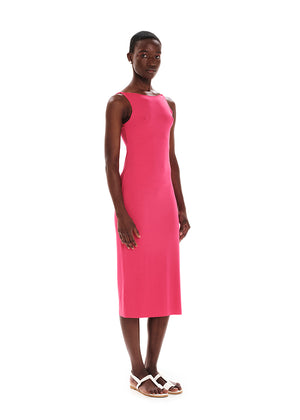Midi sleeveless pink dress with twisted shoulders made of elastic EcoVero viscose in a fitted silhouette.
It features a round neckline.