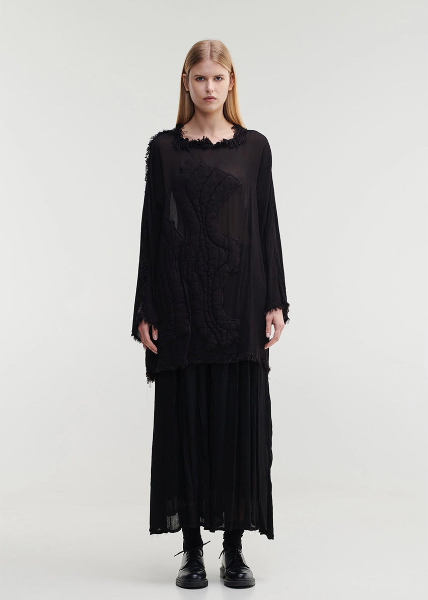 Step out in style with the TANTO trousers! These lightweight, breezy wonders feature a comfy elastic waist and side pockets for added convenience. The playful texture, recycled viscose has a slight soft shine over the surface and the softest texture on the skin.