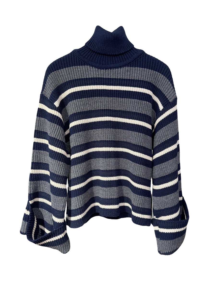 Knit long - sleeved turtleneck top.Knit long - sleeved top with stripes made of a blend of two different fabrics in a comfortable fit that features bell sleeves and a turtleneck neckline.