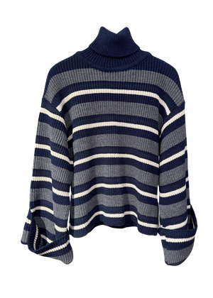 Knit long - sleeved turtleneck top.Knit long - sleeved top with stripes made of a blend of two different fabrics in a comfortable fit that features bell sleeves and a turtleneck neckline.