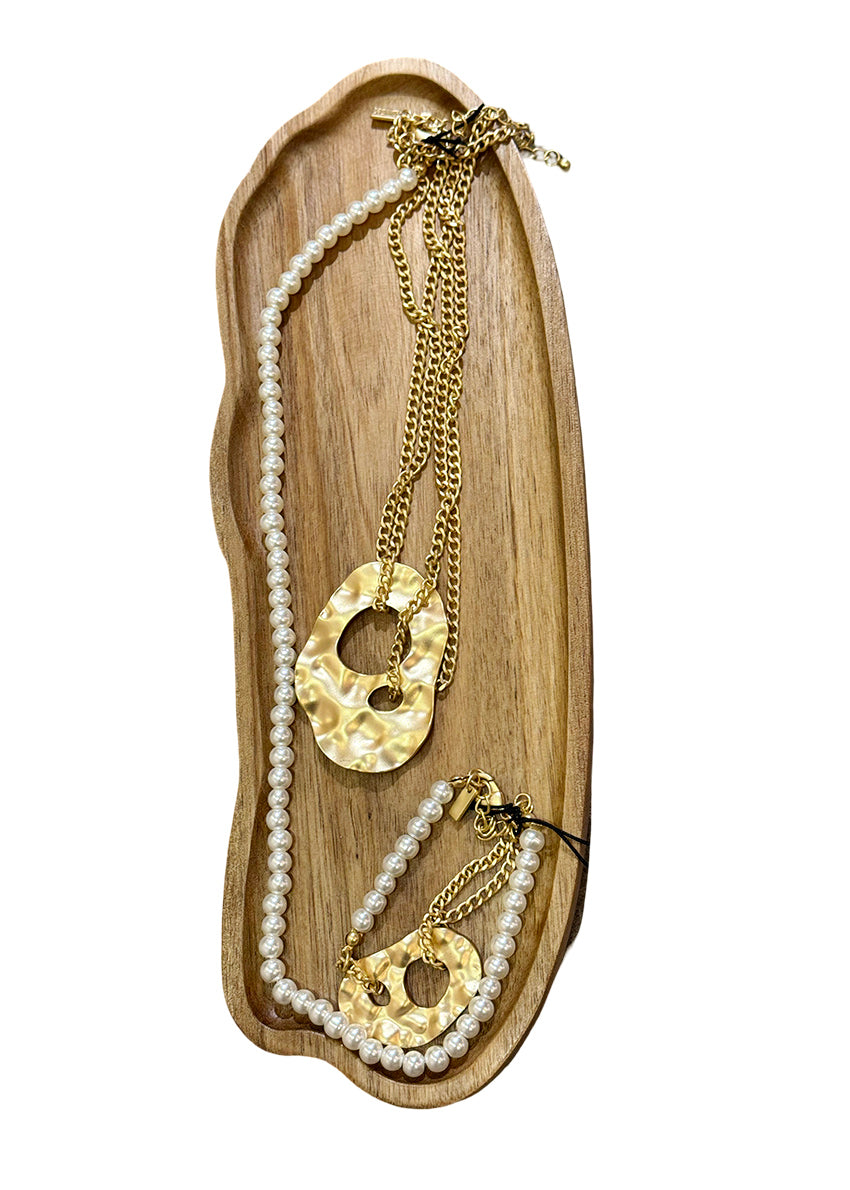 Twin Bracelet Pearls
