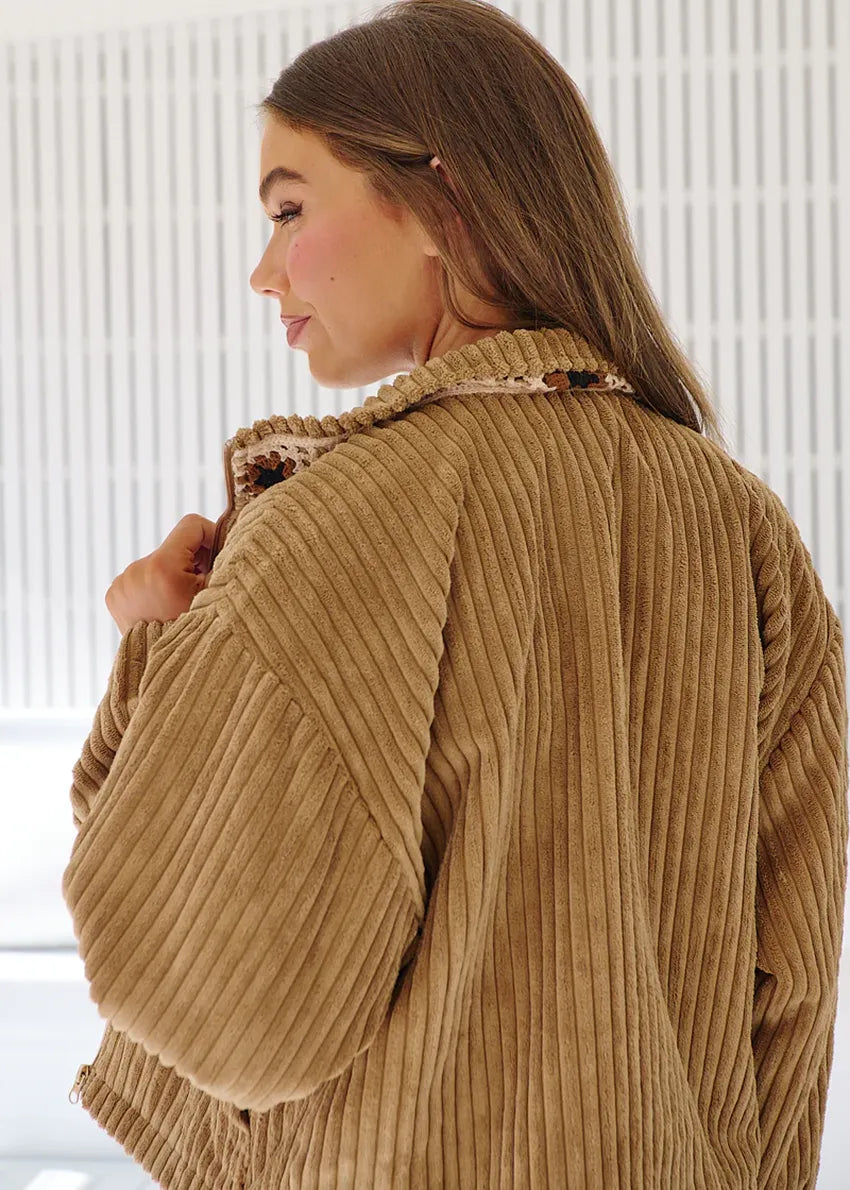 So cool in a vintage-inspired style, this timeless core jacket from Jaase is featured in a classic silhouette with zip front closure and embroidered fabrication for an extra special finish. Zip up collared jacket, pockets, long sleeve, embroidered details, hip length