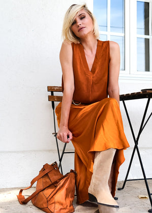 Person wearing a orange outfit