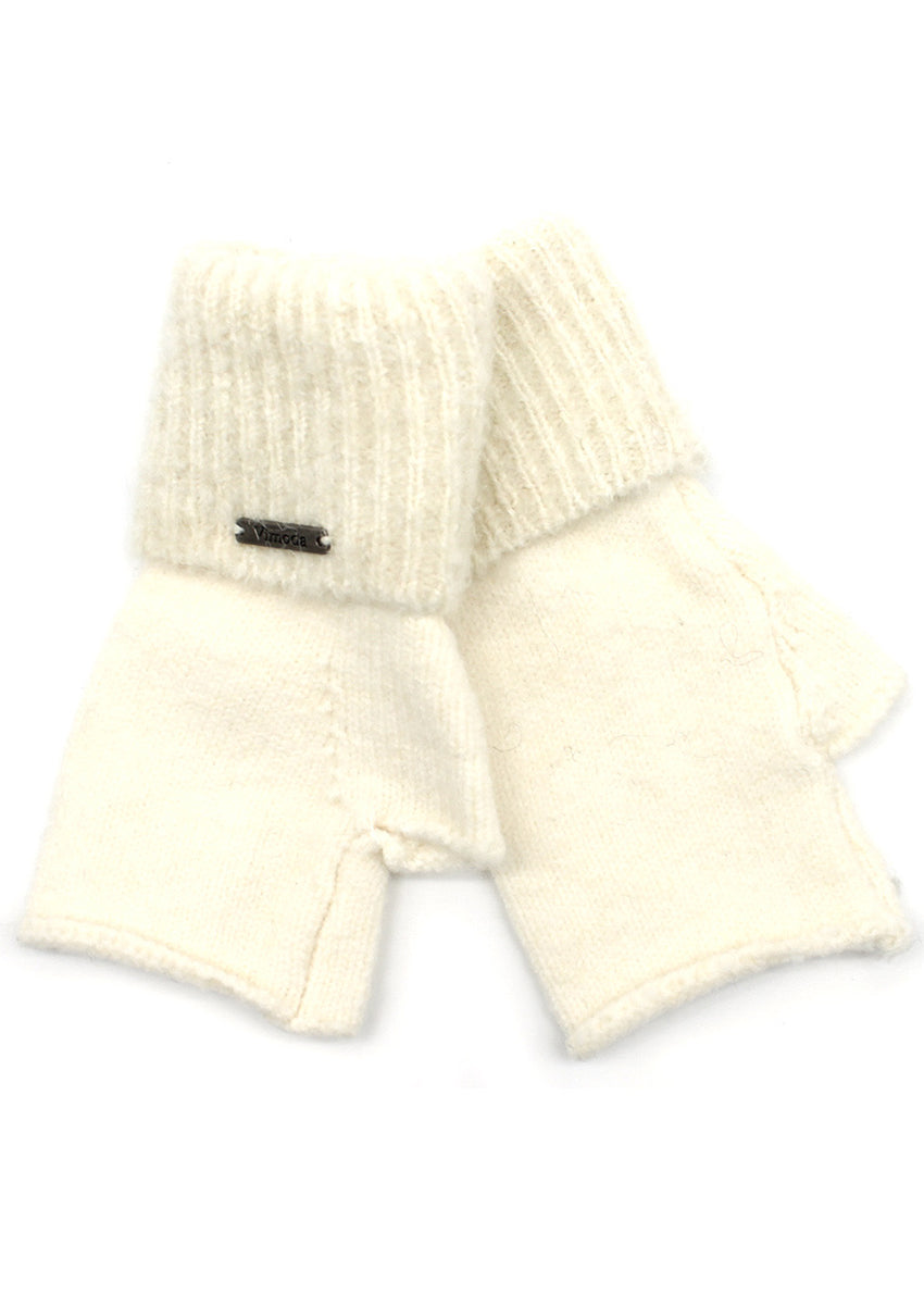 The practical and cute short mittens ivory gloves, worth to be a great gift for you or your friends! Made from angora, have edgy cut-off fingers for ultimate comfort and style.