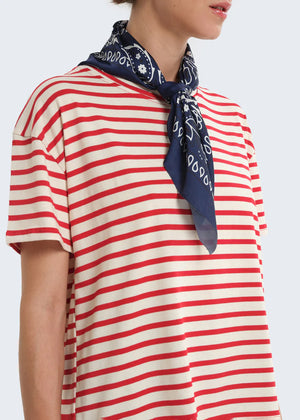 Le Baoli T-shirt with Scarf