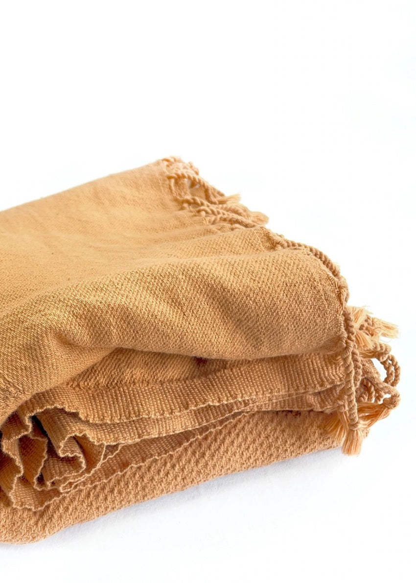 Ultra absorbent, 100% cotton, dries fast, very compact and space-saving, oeko-tex® certified dyeing, versatile use for bathroom, beach, sauna, gym and travel. Always a perfect gift, washable up to 40°